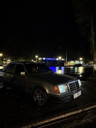Mercedes-Benz W124: 1990 г., 2.3 л, Кол менен иштөөчү, Бензин, Седан — 7