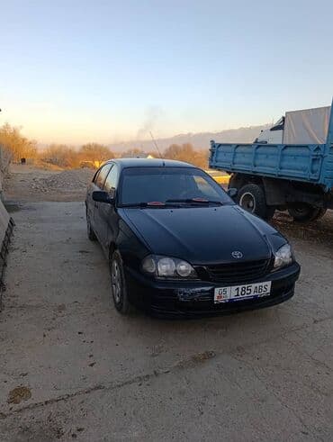 Toyota Avensis: 1998 г., 1.8 л, Механика, Бензин, Седан