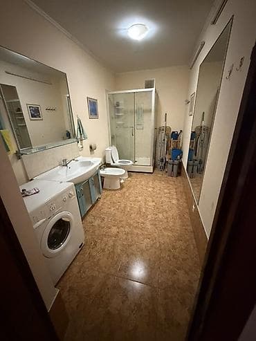 Сдаётся просторная 3‑комнатная квартира с полной меблировкой и