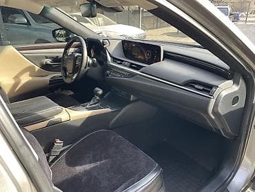 меняю на е39: Lexus ES: 2019 г., 2.5 л, Автомат, Гибрид, Седан — 4