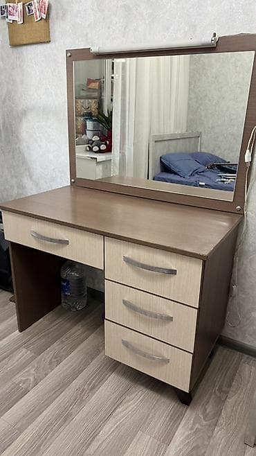 Жасануучу столдор: ✨ Туалетный/письменный стол с большим зеркалом — 2 в 1 Продаю удобный — 2