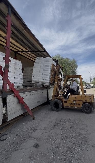 Автоуслуги: Услуги манипулятора (кран-борта) и вилочный Кара - Автомобиль с КМУ — 2