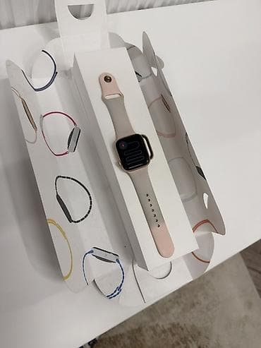 realmi gt: Apple Watch Series (алюминиевый корпус, розовый ремешок) - Умные часы — 2