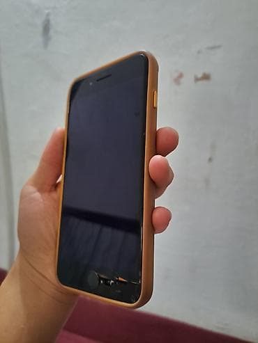 phone 8: IPhone 8 Plus, 64 ГБ, Черный, Чехол — 2