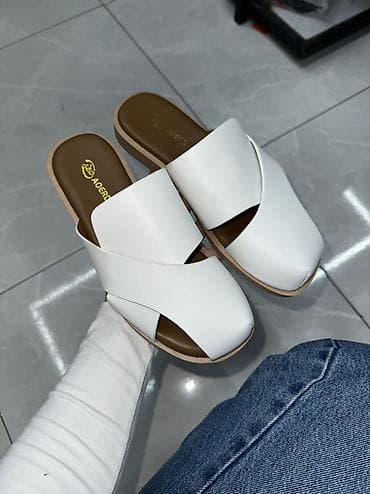 женские летние комбинезоны: Женские мюли/сланцы с перекрёстными ремнями - Модель: AOREN (логотип — 1