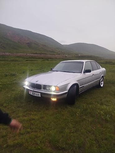 машина овто: BMW 5 series: 1991 г., 2.5 л, Механика, Бензин, Седан — 4