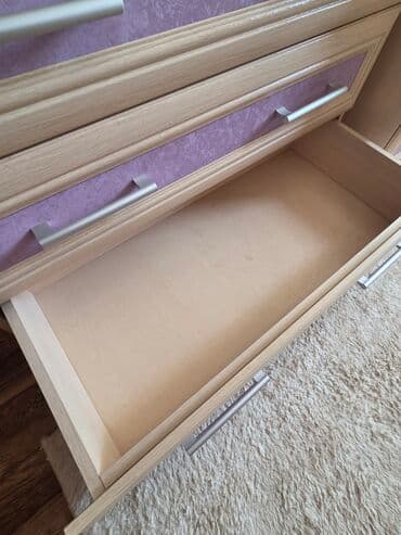 фиолетовая кухонная мебель: Спальный гарнитур, Б/у, Комод, Другая страна производитель, Платная доставка, Самовывоз, цвет - Розовый — 14