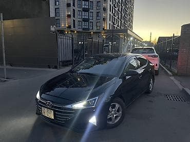 Hyundai Elantra: 2019 г., 2 л, Автомат, Бензин, Седан