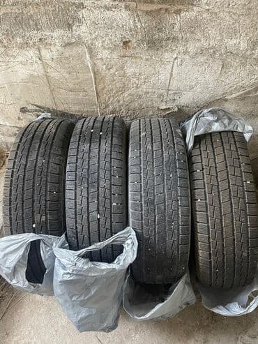 шины 16 размера: Комплект из 4 зимних шин без шипов. - Размер: 225/70 R16 (маркировка — 1