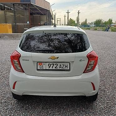 машина жыгули: Chevrolet Spark: 2016 г., 1 л, Автомат, Бензин — 4