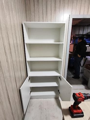 столы офисные: Книжный шкаф, Новый, ЛДСП — 3