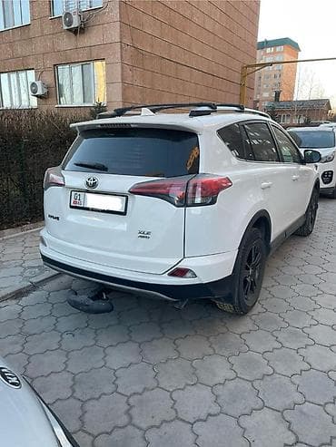 тойоты: Toyota RAV4: 2018 г., 2.5 л, Автомат, Бензин, Кроссовер — 4