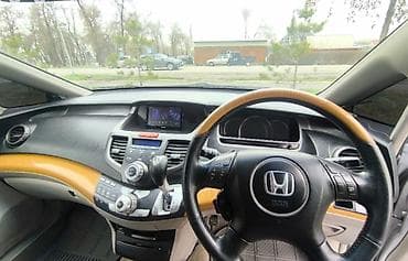 Honda Odyssey: 2004 г., 2.4 л, Автомат, Бензин, Минивэн