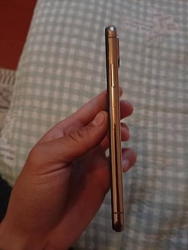 6 d: IPhone Xs Max, Золотой — 3