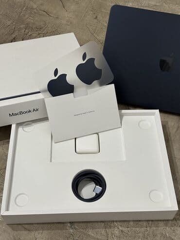 Ноутбук, Apple, 8 ГБ ОЗУ, Apple M2, 13.3 ", Б/у, Для работы, учебы, память NVMe SSD