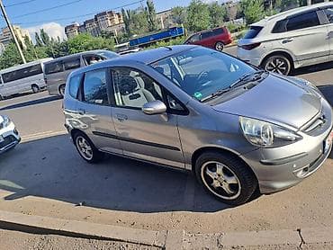 step wgn: Honda Jazz: 2008 г., 1.4 л, Механика, Бензин, Хэтчбэк — 2