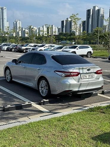evolution: Toyota Camry: 2018 г., 2.5 л, Вариатор, Гибрид, Седан — 3