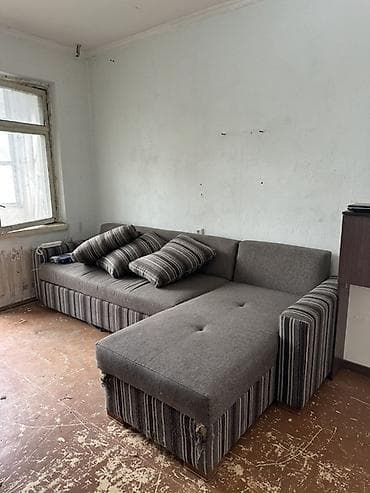 Угловой диван, C подушками at lalafo.kg Угловой диван, C подушками