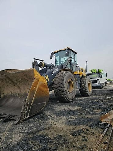 Кызматтар: Услуги погрузчика по городу и области Жалал-Абад
Цена договорная — 2