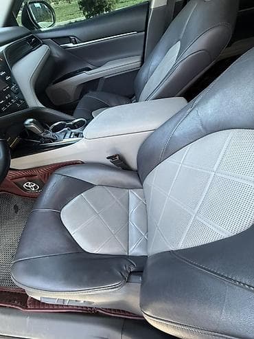 люк 124: Toyota Camry: 2019 г., 2.5 л, Автомат, Гибрид, Седан — 9