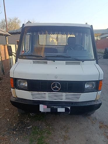 Грузовик, Mercedes-Benz, Стандарт, 3 т, Б/у