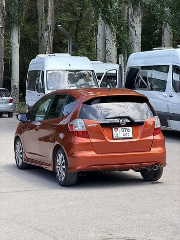 ролик на фит: Honda Fit: 2012 г., 1.5 л, Вариатор, Бензин, Хэтчбэк — 6