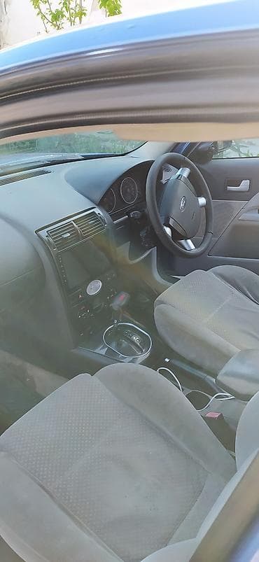 31 10 r16: Ford Mondeo: 2001 г., 0.2 л, Автомат, Бензин, Хэтчбэк — 2