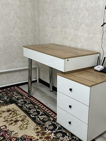 office table: Туалетный столик с зеркалом и тумбой - Формат 2-в-1: стол с откидной — 1