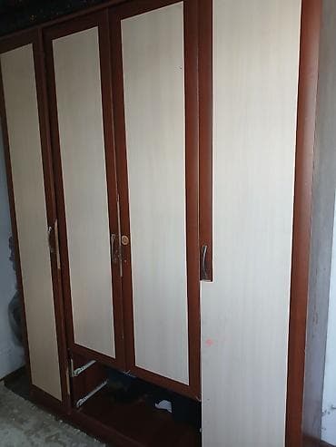 комод с зеркалом: Шифоньер, шкаф для одежды, Прямой, ЛДСП — 1