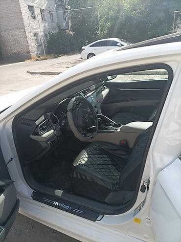 Унаа: Toyota Camry: 2019 г., 2.5 л, Автомат, Гибрид, Седан — 8