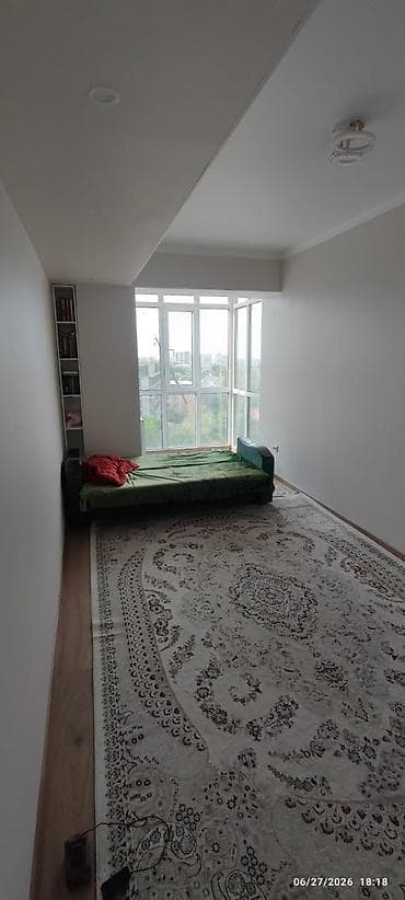 2 bedroom: Сдается светлая 2-комнатная квартира с современной отделкой. ЖК — 5