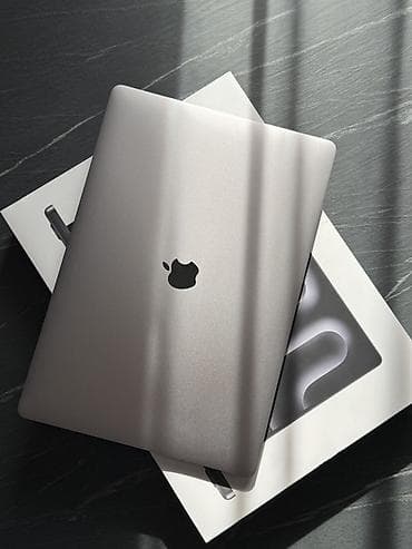 macbook 15 pro: Для учебы, Б/у, Intel Core i9, ОЗУ, RAM: 16 ГБ — 2