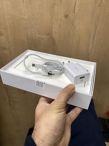 Мобильные телефоны и аксессуары: Samsung Galaxy S25+, Б/у, 32 ГБ, цвет - Серебристый, 1 SIM — 3