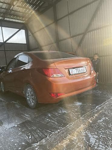 solaris accent: Hyundai Solaris: 2015 г., 1.4 л, Автомат, Бензин, Седан — 3