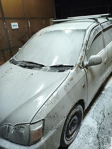 Toyota Gaia: 2002 г., 2 л, Автомат, Бензин, Минивэн — 9