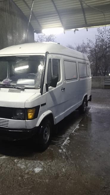 e class: Mercedes-Benz T1: 1990 г., 3 л, Ручные, Дизель, Фургон — 4