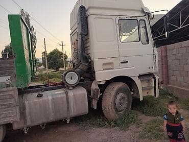 howo 2025: Тягач, Shacman, Бортовой — 2