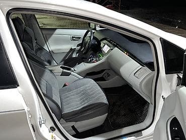 авто гибрид цена: Toyota Prius: 2015 г., 1.8 л, Вариатор, Гибрид, Хэтчбэк — 8