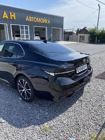 Продажа авто: Toyota Camry: 2020 г., Бензин, Седан — 3
