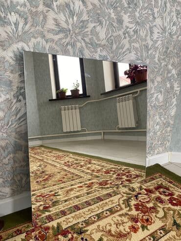 фонарь прожектор: Продаю Зеркало с подсветкой, 70/70, всего за 3500 сом — 3