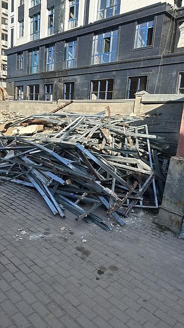 черный металалом: Металлолом: оцинкованный стальной профиль/рама Описание: - Большой — 1