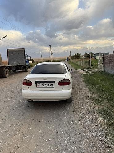 бишкек авто салон: Daewoo Lanos: 1998 г., 1.5 л, Кол менен иштөөчү, Бензин, Седан — 3