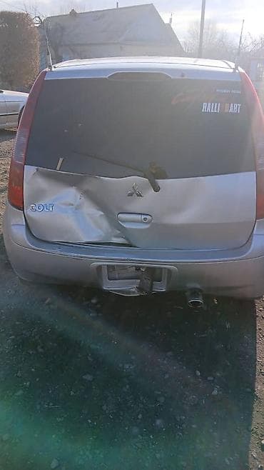 Mitsubishi: Mitsubishi Colt: 2002 г., 1.5 л, Автомат, Хэтчбэк — 4