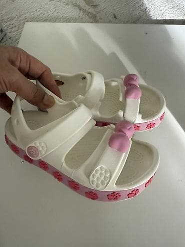Детская обувь: Детские сандалии crocs

Оригинал c9 — 2