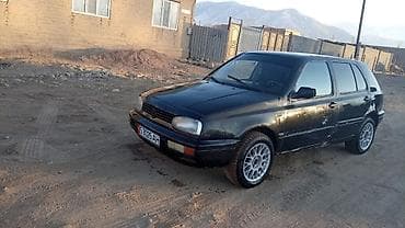 Унаа: Volkswagen Golf: 1992 г., 1.8 л, Кол менен иштөөчү, Бензин, Хетчбек — 1