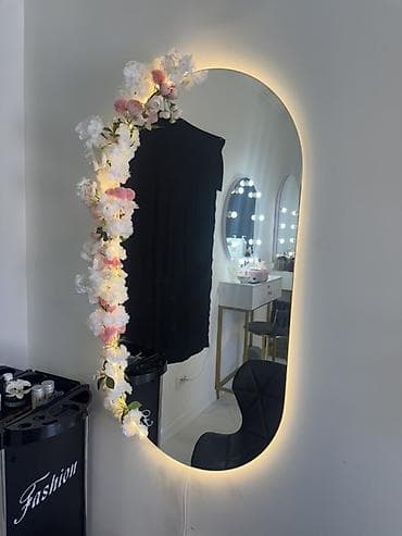 Зеркала: Зеркала с подсветкой для бьюти‑зоны - Напольное овальное зеркало с — 1