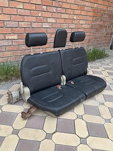 сиденья на голф: Заднее сиденье, Кожа, Toyota Б/у — 2
