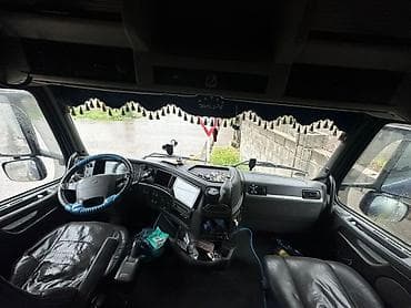 Volvo: Сүйрөгүч, Volvo, 2012 г., Тенттелген — 3