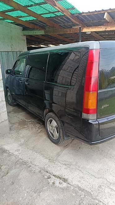 Honda Stepwgn: 2000 г., 2 л, Автомат, Бензин, Минивэн