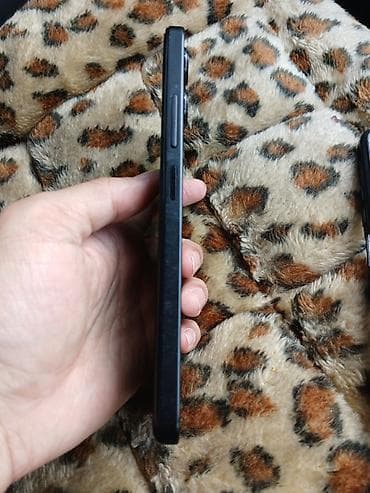 one plas: Redmi, Redmi 12, Новый, 256 ГБ, цвет - Черный, 1 SIM, 2 SIM, eSIM — 6